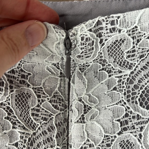BANANA REPUBLIC White Lace Overlay Pencil Skirt Size 6 - Picture 8 of 10